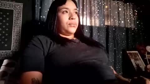 Snapshot of isisbathory chatting on 11.26.25 Isis online show from 11.26.25