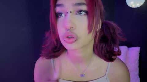 Isisjones18 online show from 09.11.25