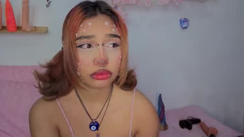 Isisjones18 online show from 10.26.25