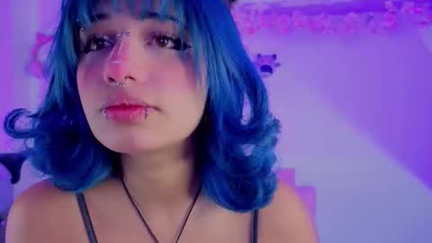 Isisjones18 online show from 01.17.26