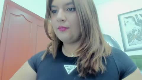 isla_bellamy online show from 05.05.26