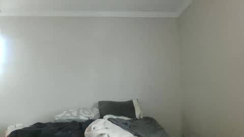 island625103 online show from 01.13.26