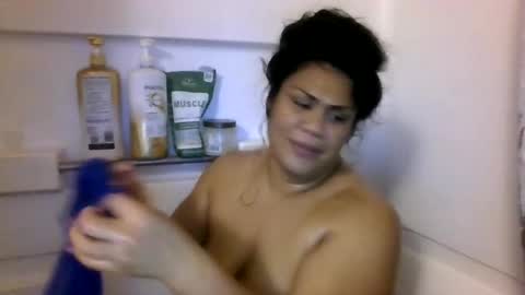 Snapshot of islandfeetsmooches chatting on 09.28.25 islandfeetsmooches online show from 09.28.25