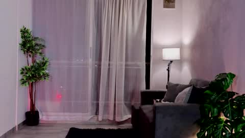 Snapshot of isnotforeveryone chatting on 09.26.25 Julyane online show from 09.26.25