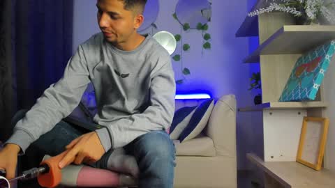 Issac online show from 12.21.24