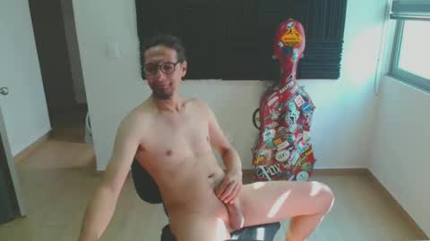 Snapshot of issatyre chatting on 11.17.25 Satyre online show from 11.17.25