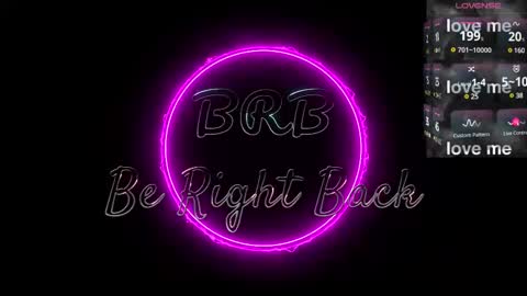 Snapshot of issie_cute chatting on 02.14.25 Issie online show from 02.14.25