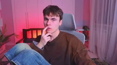 Snapshot of istairee chatting on 02.01.25 Maks online show from 02.01.25