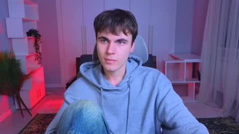 Snapshot of istairee chatting on 02.10.25 Maks online show from 02.10.25