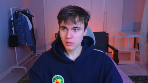 Snapshot of istairee chatting on 02.15.25 Maks online show from 02.15.25