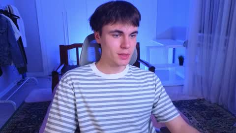 Snapshot of istairee chatting on 02.21.25 Maks online show from 02.21.25