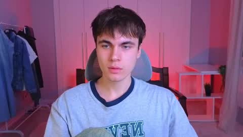 Snapshot of istairee chatting on 02.26.25 Maks online show from 02.26.25