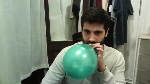 Snapshot of italianboybcn chatting on 09.28.25 italianboybcn online show from 09.28.25