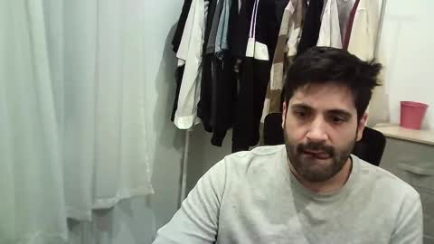 italianboybcn online show from 11.27.25