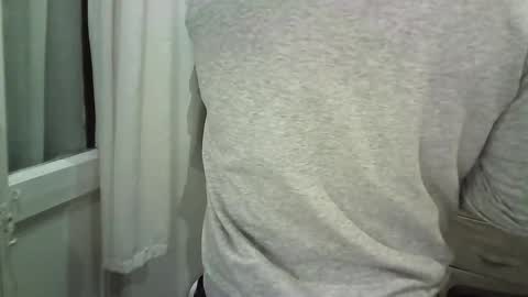 italianboybcn online show from 11.28.25