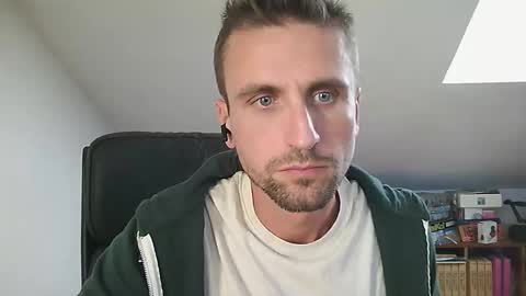 Snapshot of italiano116116 chatting on 10.10.25 italiano116116 online show from 10.10.25