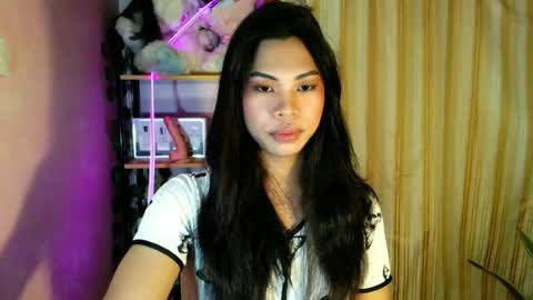 its_chloe20 online show from 06.17.26