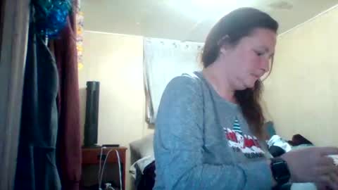 Snapshot of its_kimber chatting on 02.04.25 its kimber online show from 02.04.25