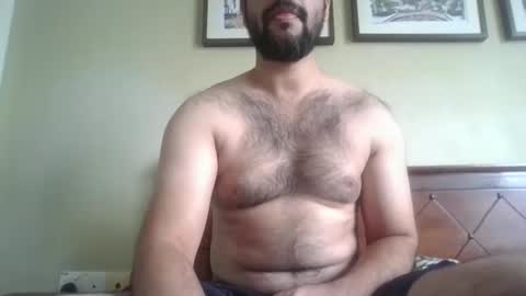 Snapshot of its_me_2323 chatting on 12.16.25 its_me_2323 online show from 12.16.25