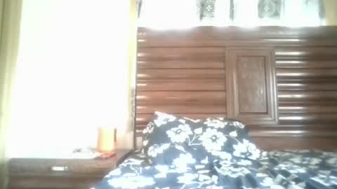Snapshot of its_me_2323 chatting on 05.18.26 its_me_2323 online show from 05.18.26