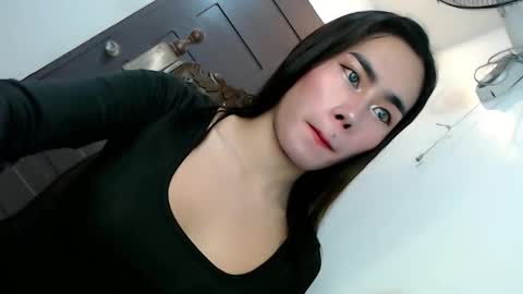 its_me_vanesa online show from 11.17.25