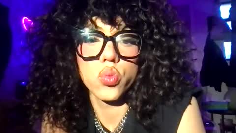 Snapshot of itsariessecrets chatting on 02.01.25 itsariessecrets online show from 02.01.25