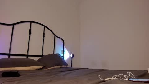 Isabella online show from 11.04.25