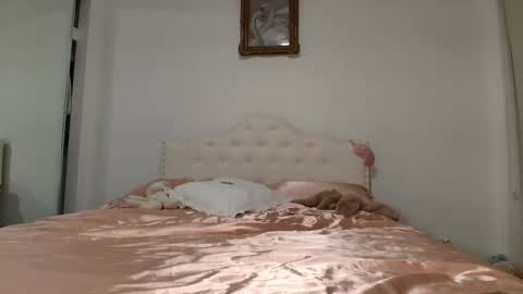 Snapshot of itschanelxx chatting on 01.25.25 itschanelxx online show from 01.25.25