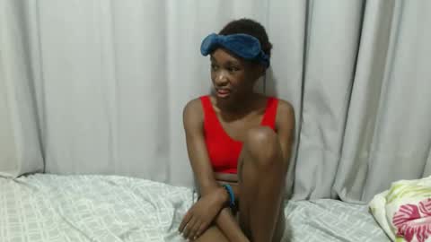 Laynne online show from 10.22.25