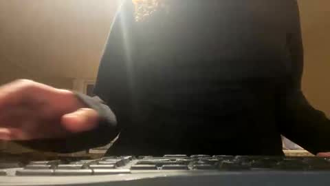 Snapshot of itslovefrank chatting on 11.27.25 itslovefrank online show from 11.27.25