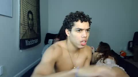 Snapshot of itstarzan chatting on 10.22.25 TARZAN online show from 10.22.25