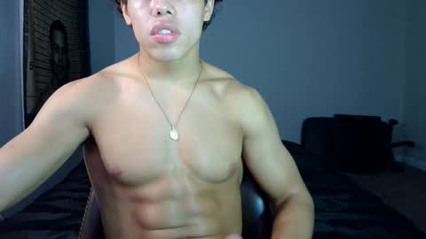 Snapshot of itstarzan chatting on 11.16.25 TARZAN online show from 11.16.25