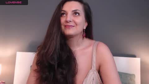 Snapshot of itsyourlady chatting on 11.10.25 Melissa Khaan online show from 11.10.25