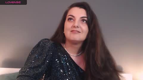 Melissa Khaan online show from 02.05.26