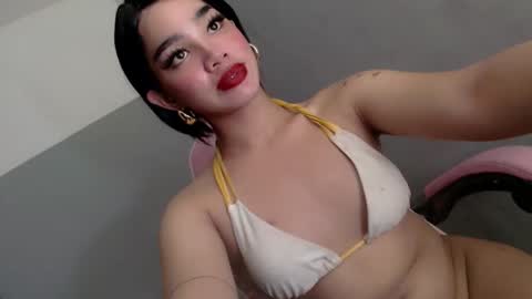 Snapshot of itzme_marga11 chatting on 10.23.25 Marga online show from 10.23.25