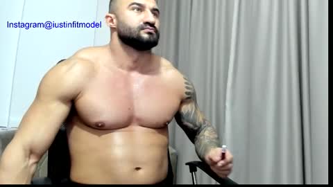 iustinmucle95 online show from 12.03.25