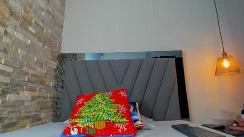 Snapshot of ivana_klum chatting on 12.13.25 IVANA online show from 12.13.25