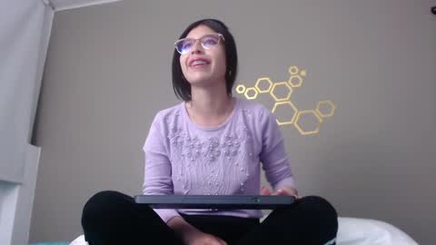 Snapshot of ivana_rose chatting on 01.13.25 Adris online show from 01.13.25