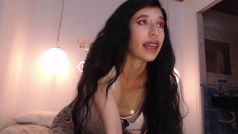 Snapshot of ivana_rose chatting on 01.30.25 Adris online show from 01.30.25