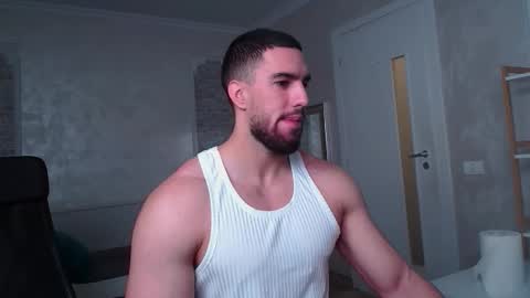 IvanHydee online show from 10.22.25