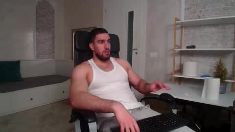 IvanHydee online show from 11.26.25