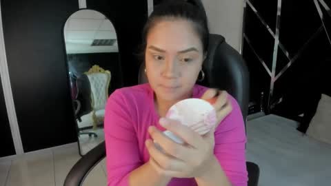 ivannaa18 online show from 11.22.25