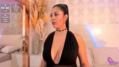 Ivannaanggel online show from 10.16.25