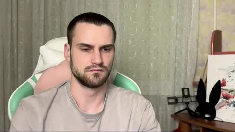 Snapshot of iveran_love1 chatting on 11.08.25 iveran online show from 11.08.25