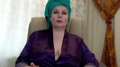 Snapshot of ivettasplash chatting on 02.24.25 IrennaSplash online show from 02.24.25