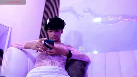 Ivon online show from 11.08.25