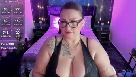 Snapshot of ivonnee17_ chatting on 07.02.26 Ivonne online show from 07.02.26