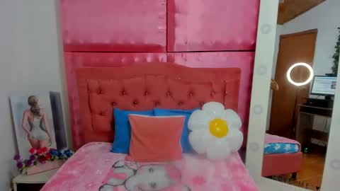 Ivonny online show from 11.21.25