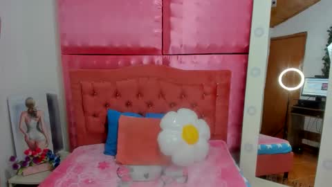 Ivonny online show from 11.24.25