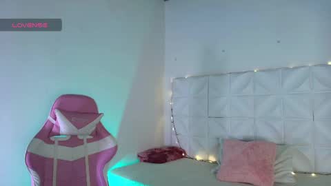 Ivonny online show from 04.27.26